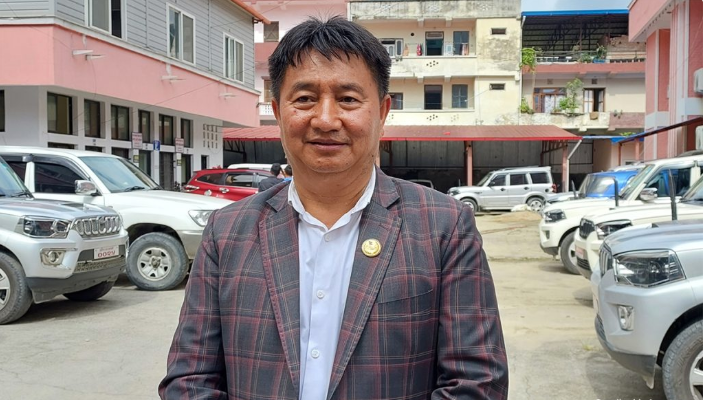 कांग्रेसको १५औँ महाधिवेशनमा बहादुरसिंह लामा आदिवासी जनजातितर्फ सहमहामन्त्रीमा विजयी