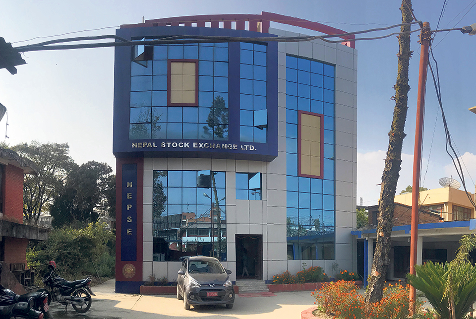 सम्पत्ति शुद्धीकरणको कारबाहीले बजार धसियो: नेप्से १०५ अंकले घट्यो